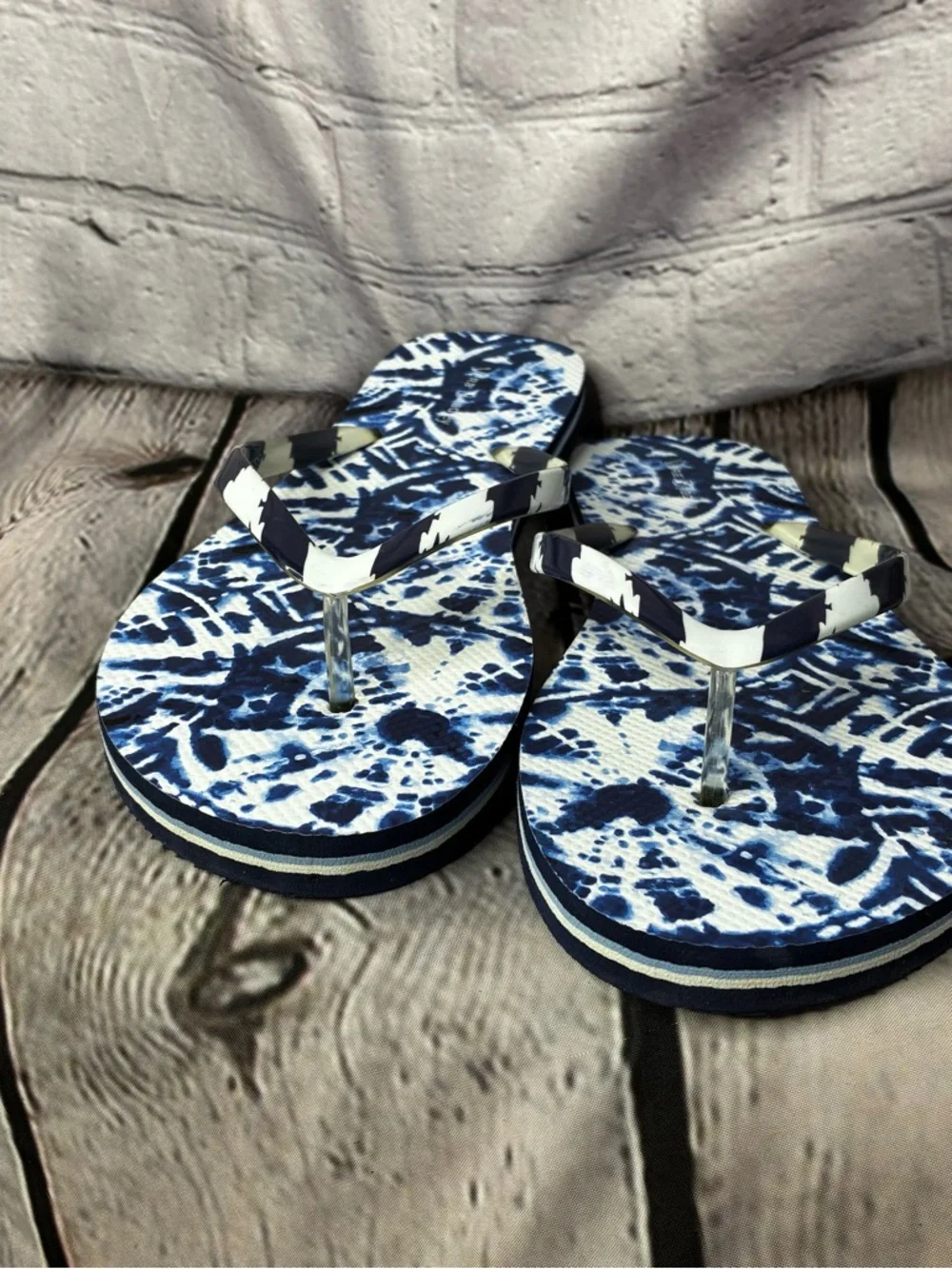 Vera Bradley Womens Blue White Tie Dye Patterned Flip Flop Thong Sandals Sz 9/10